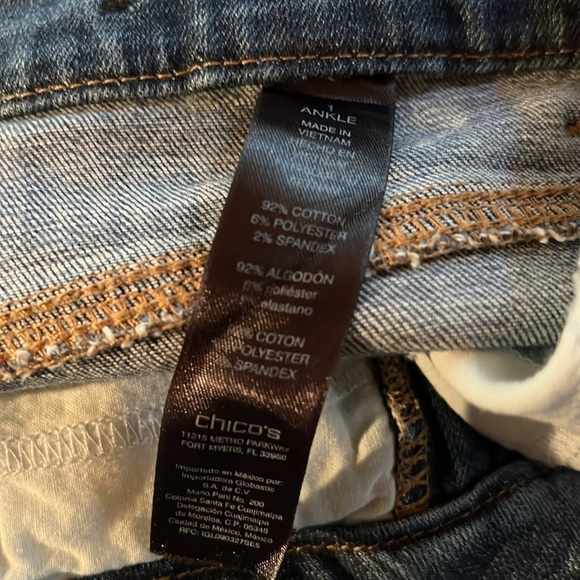 Chico’s So Slimming Girlfriend Ankle Jeans with Sparkle - Picture 10 of 10